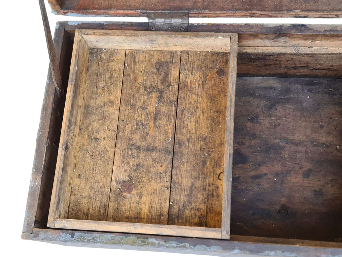 Vintage Tool Kist with 2 drawers inside