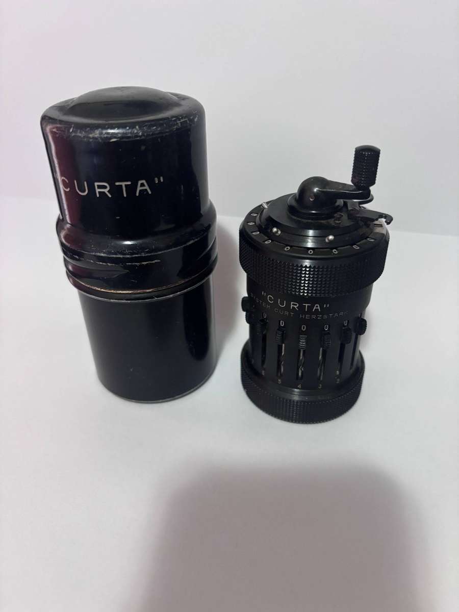 CURTA MECHANICAL CALCULATOR 1930'S. TYPE 1 MADE IN LICHTENSTEIN IN ORIGINAL METAL CASE
