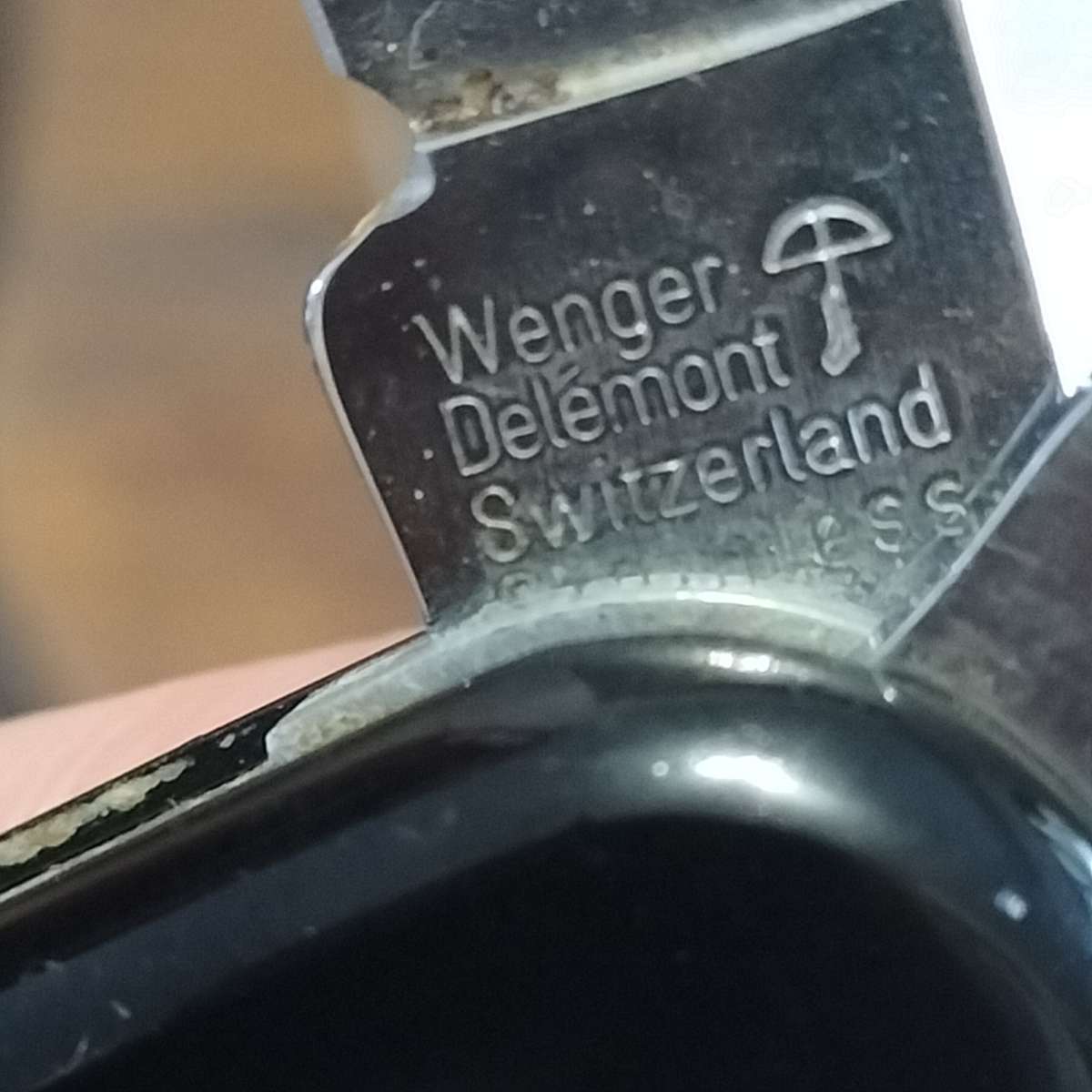 WENGER POCKET KNIFE.