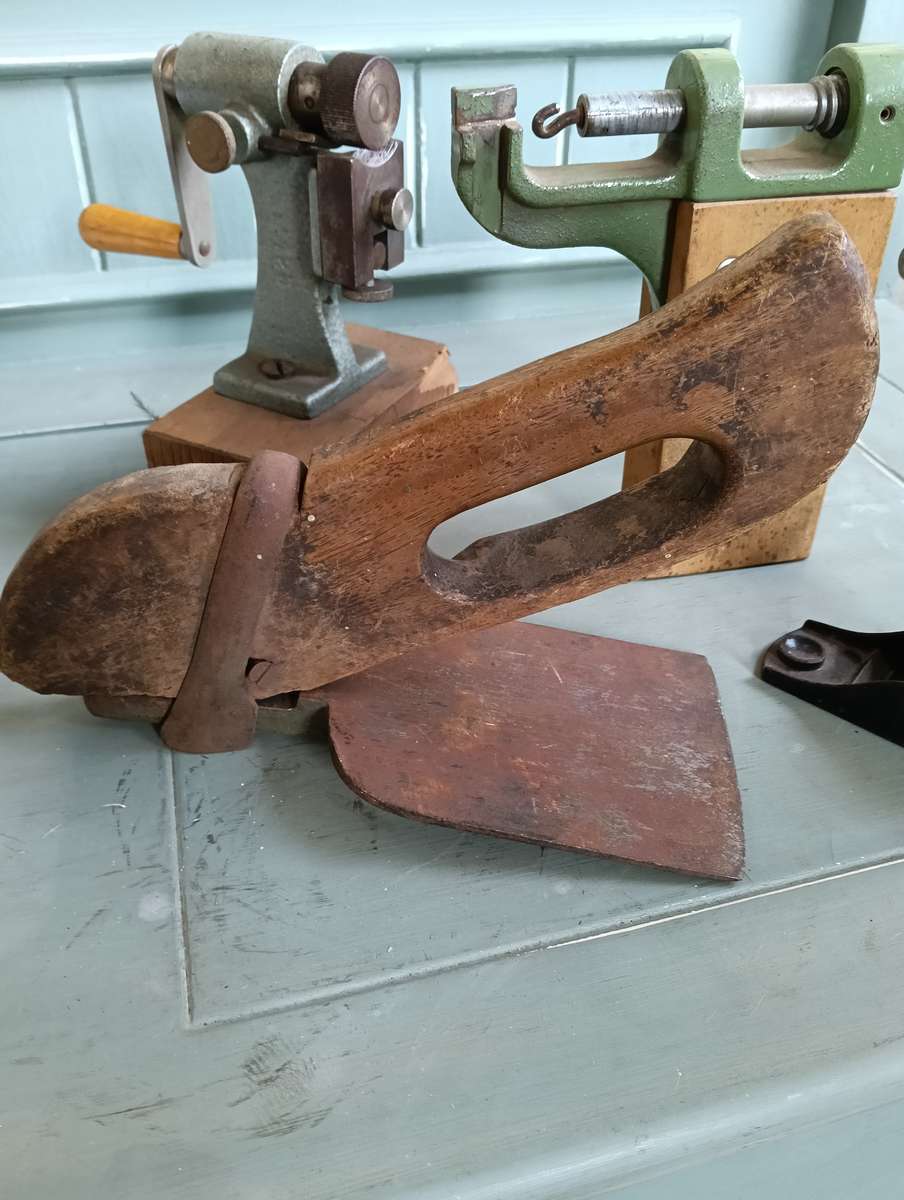 FOUR VINTAGE HAND TOOLS.