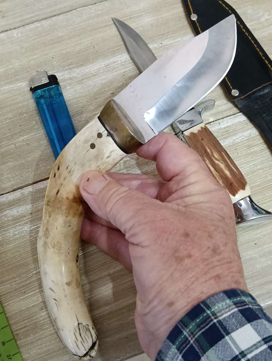 CUSTOM MADE KNIVES. VINTAGE