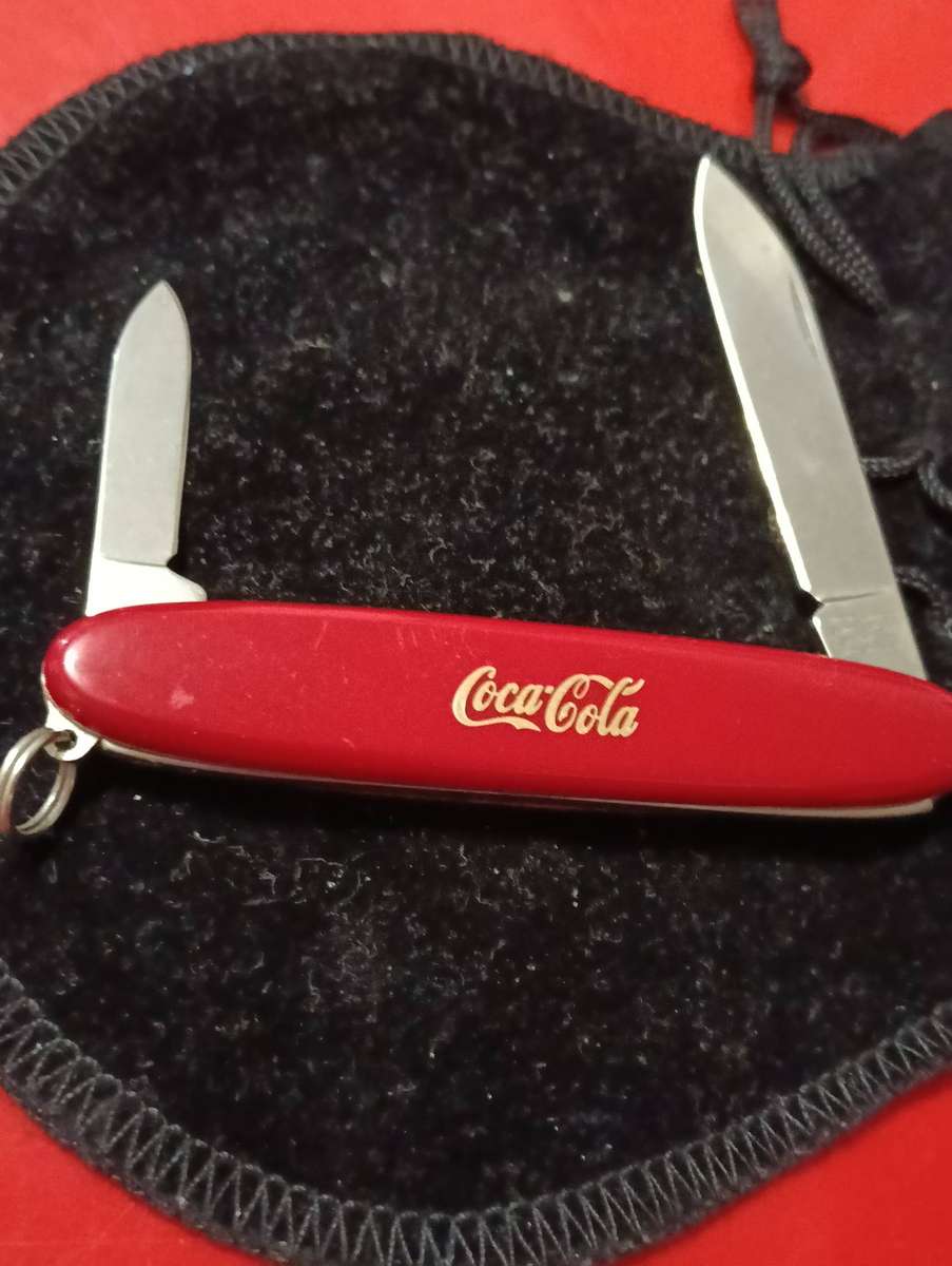VICTORINOX COCA- COLA BRANDED KNIFE.