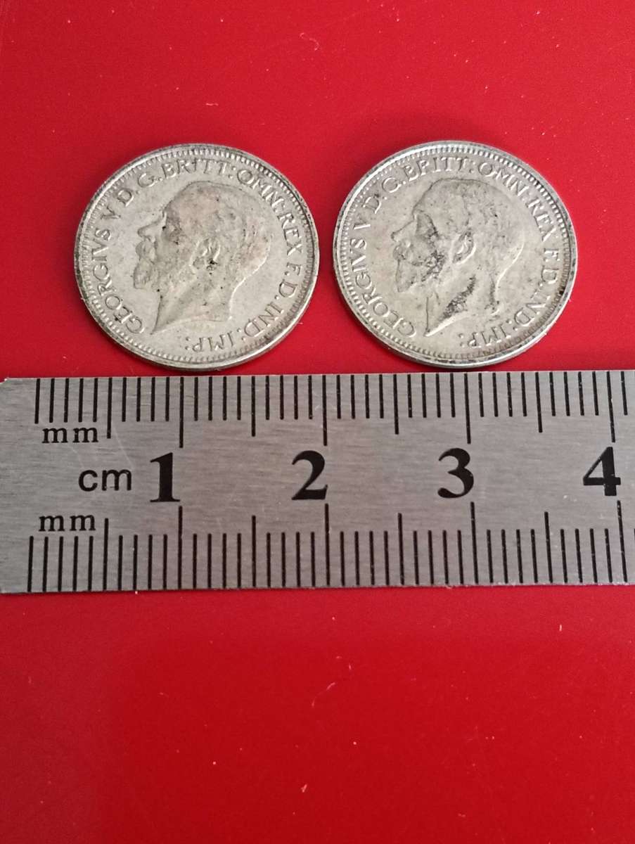 BRITISH MAUNDY COINS, 4D, 1934 AND 1935. RARE MINT CONDITION.