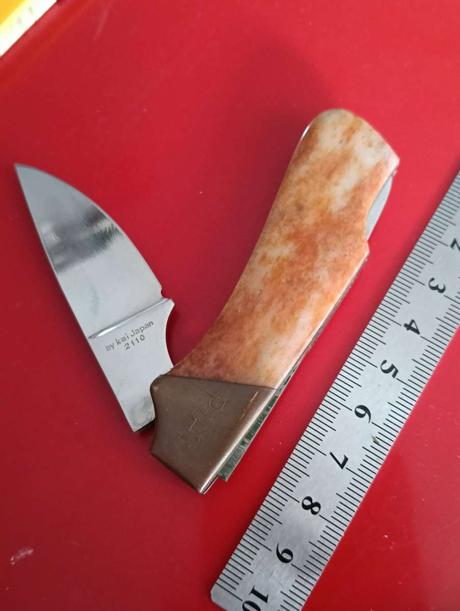 KERSHAW  "2110" JAPAN, LINER LOCK KNIFE.