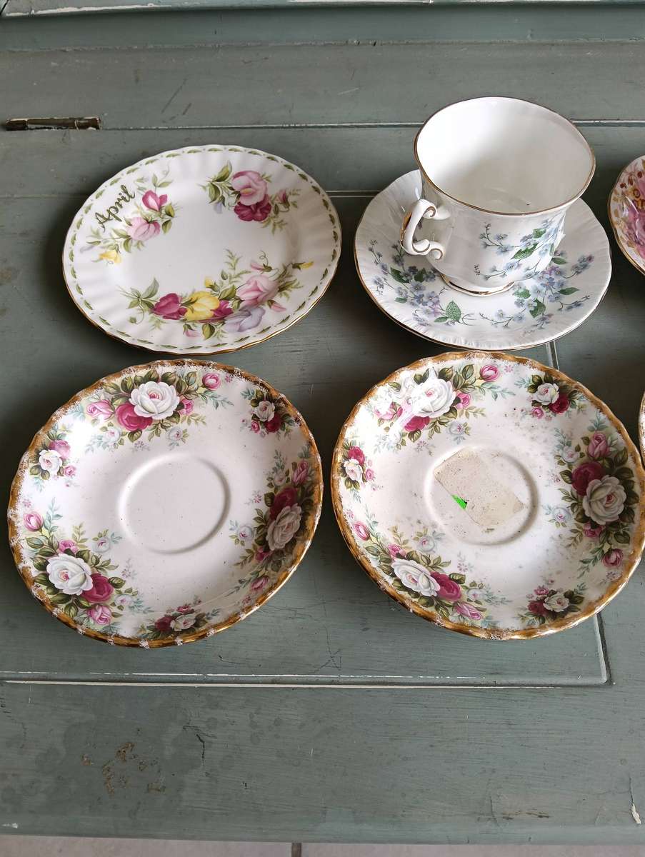 ROYAL ALBERT AND ROYAL PARAGON ITEMS