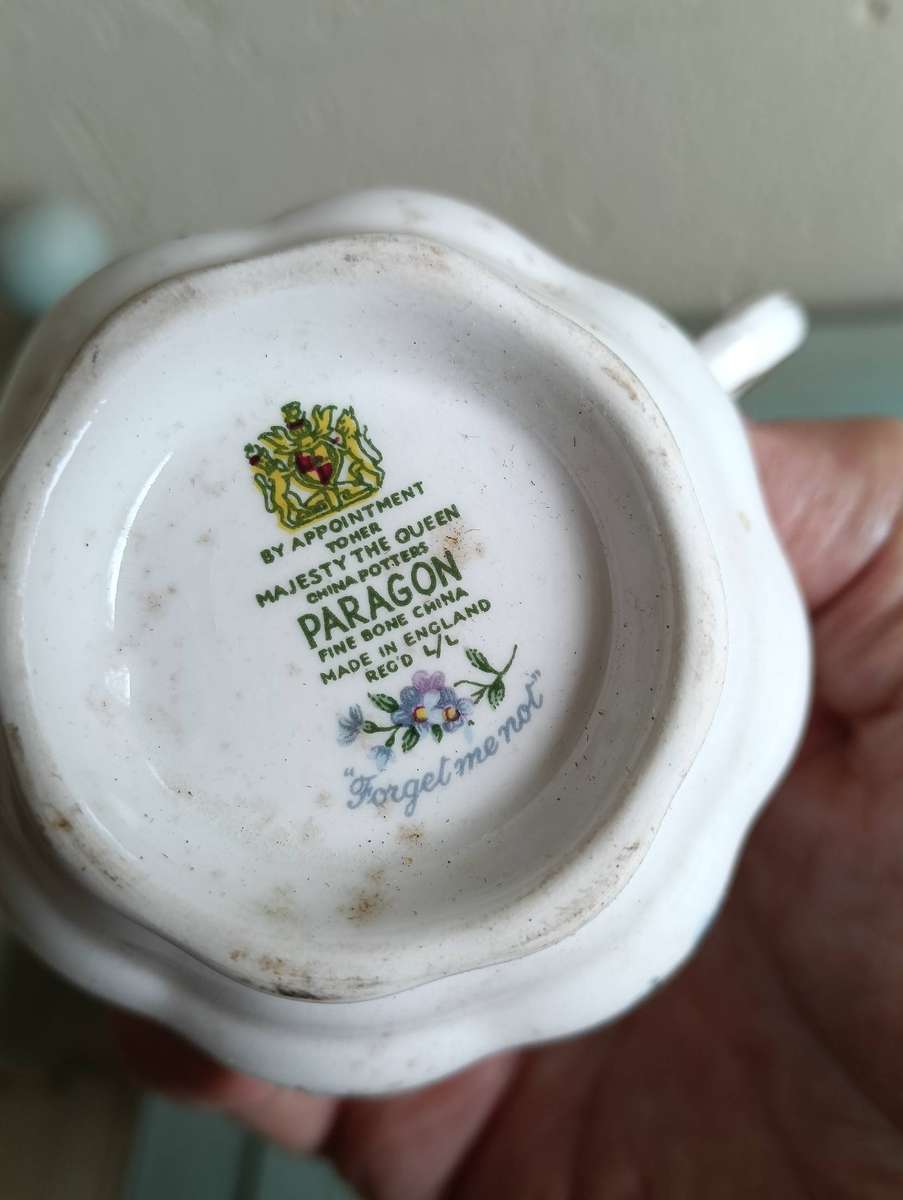 ROYAL ALBERT AND ROYAL PARAGON ITEMS