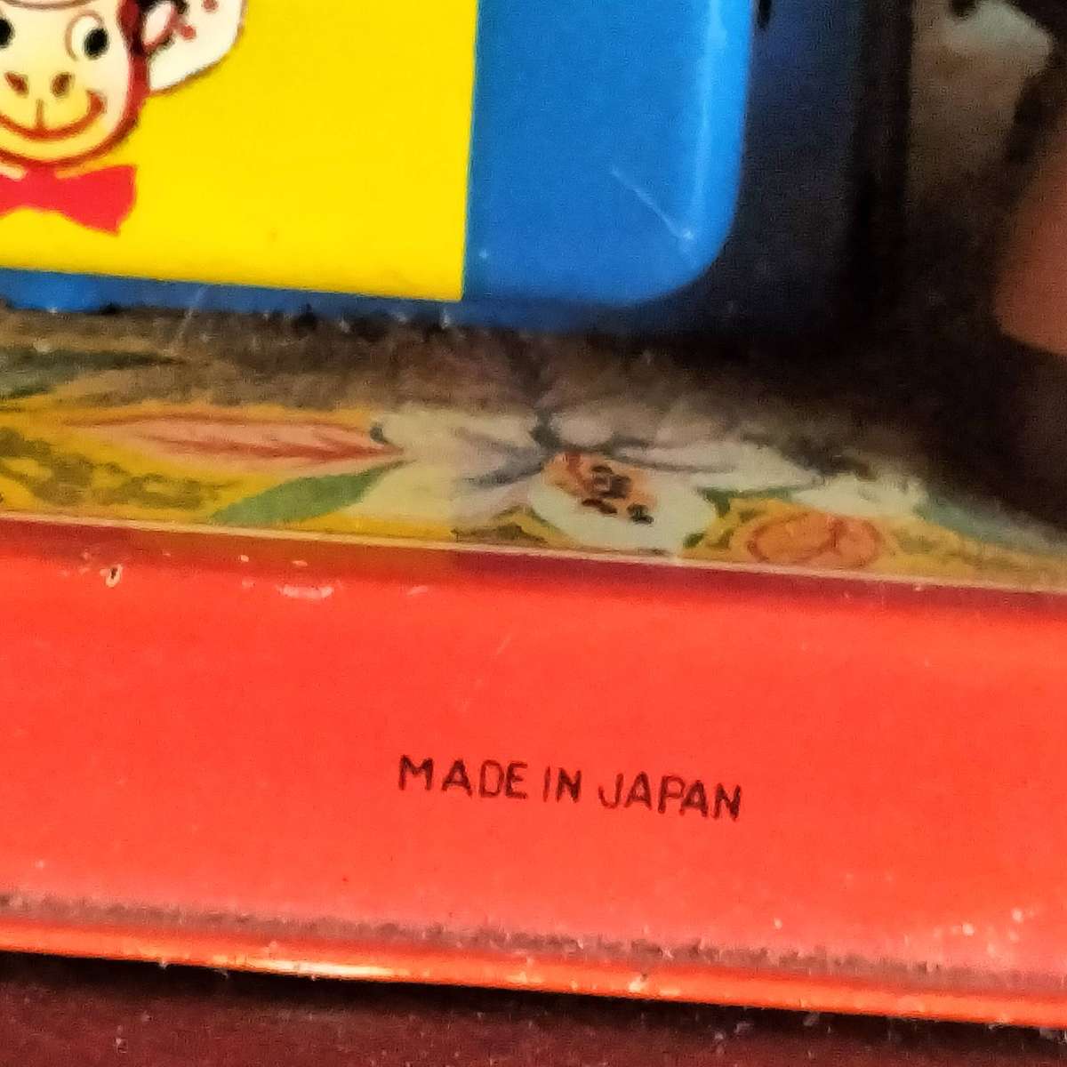 TIN TOY MONKEY. MADE IN JAPAN.