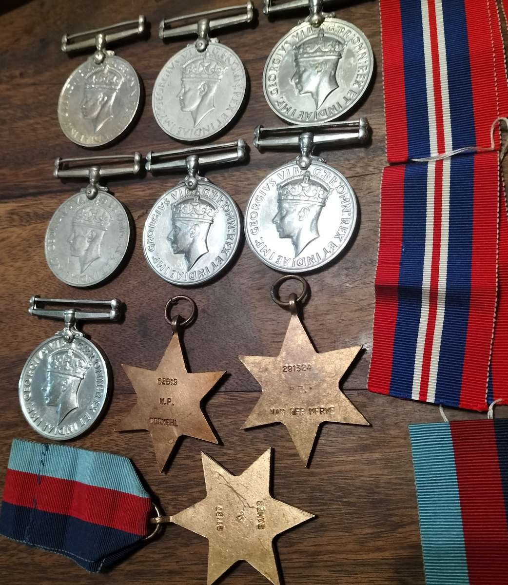 WW2 MEDAL COLLECTION.