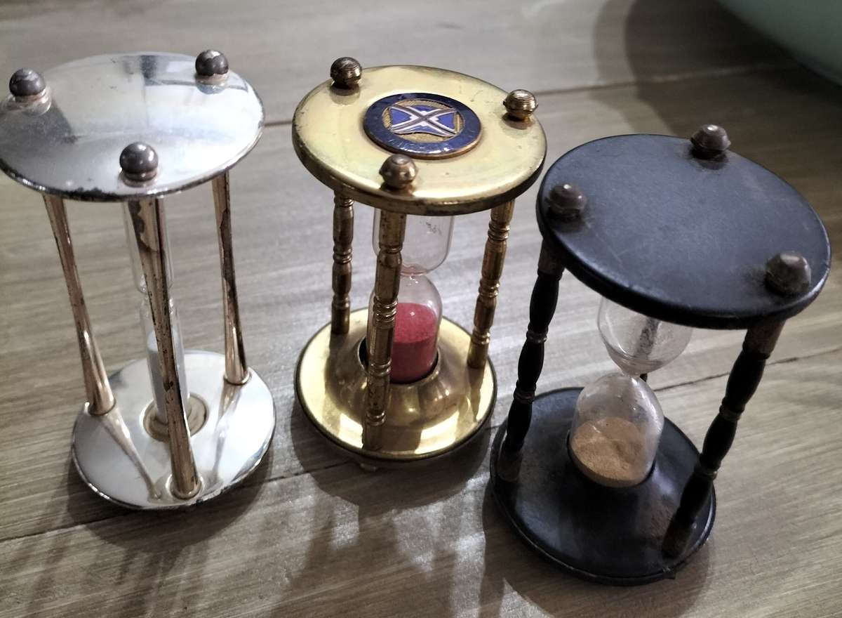 RARE HOUR GLASS COLLECTION.