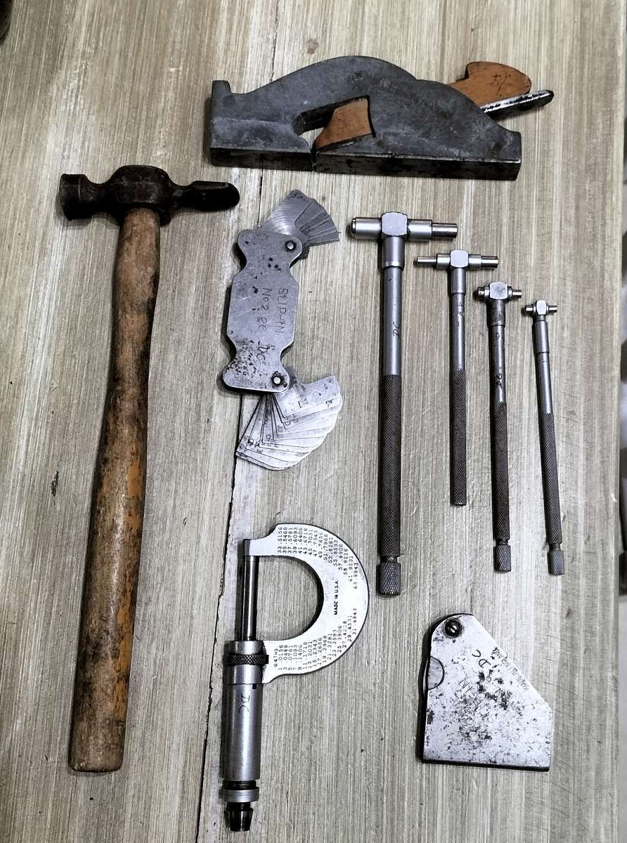 VINTAGE SHOULDER/INFILL PLANE AND OTHER TOOLS.