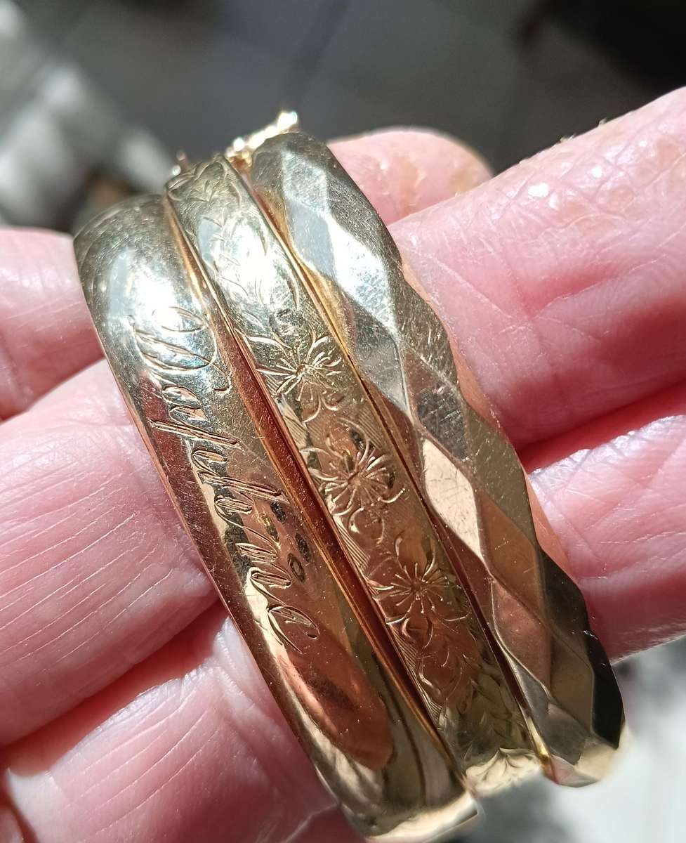 9ct Gold Metal/Bronze Core Bangles