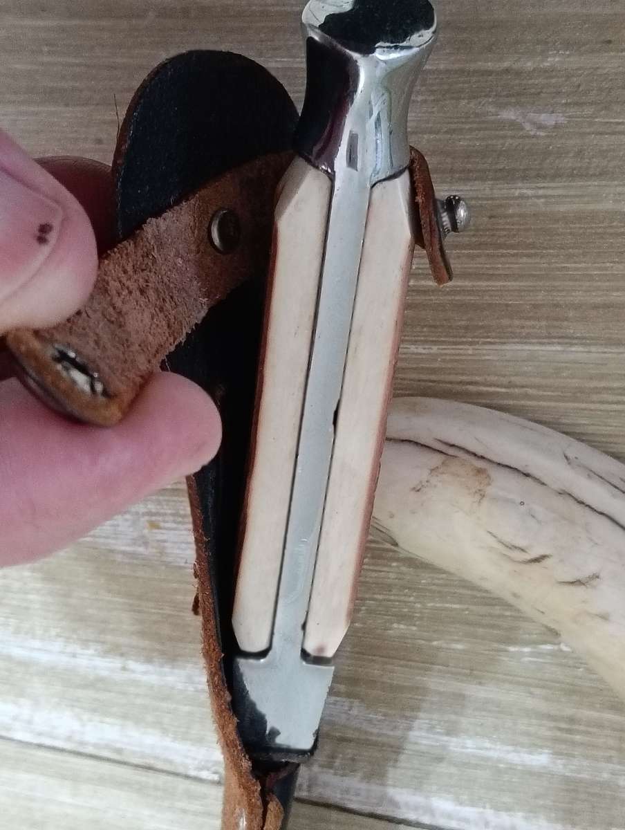 CUSTOM MADE KNIVES. VINTAGE