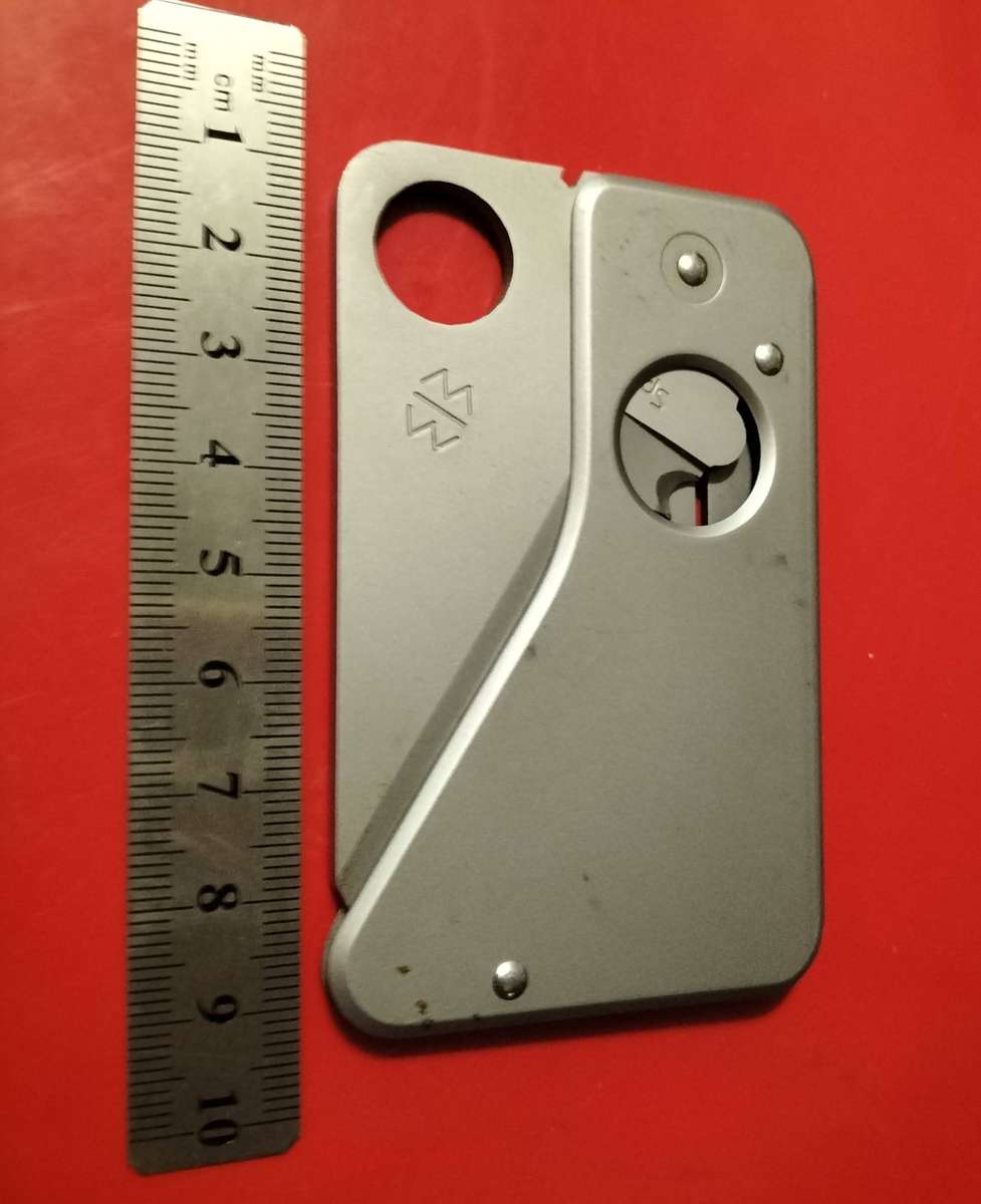 RARE SPYDERCO CARD KNIFE.