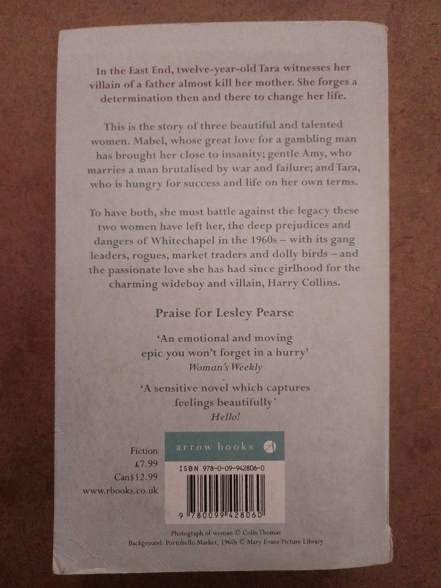 Lesley Pearse - Tara