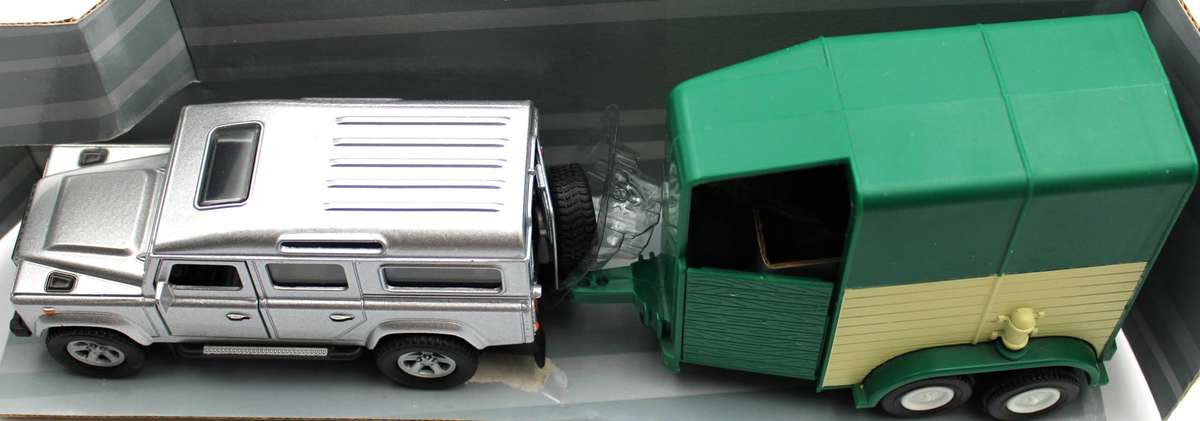 3x Land Rover Diecast Double Sets