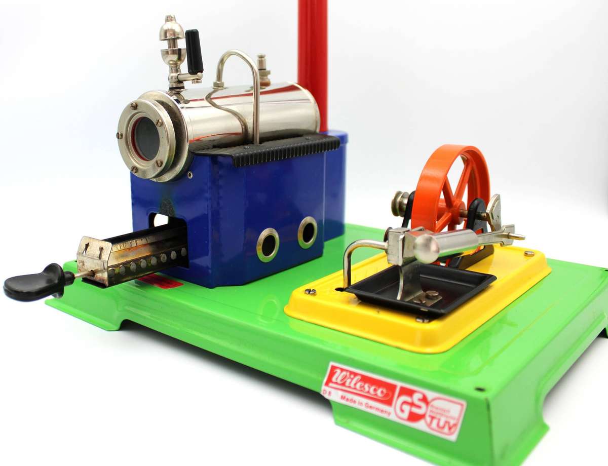 WILESCO - LIMITED EDITION "Harlequin" STEAM ENGINE - USED