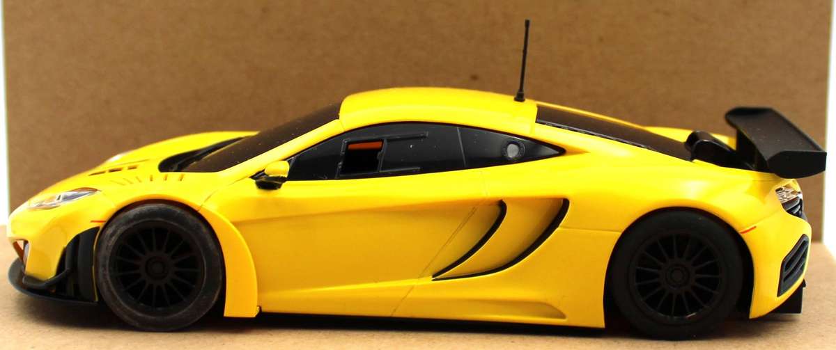 SCALEXTRIC - C3662_C3663 - NEW McCLAREN 12C GT3 & AUDI R8 LMS