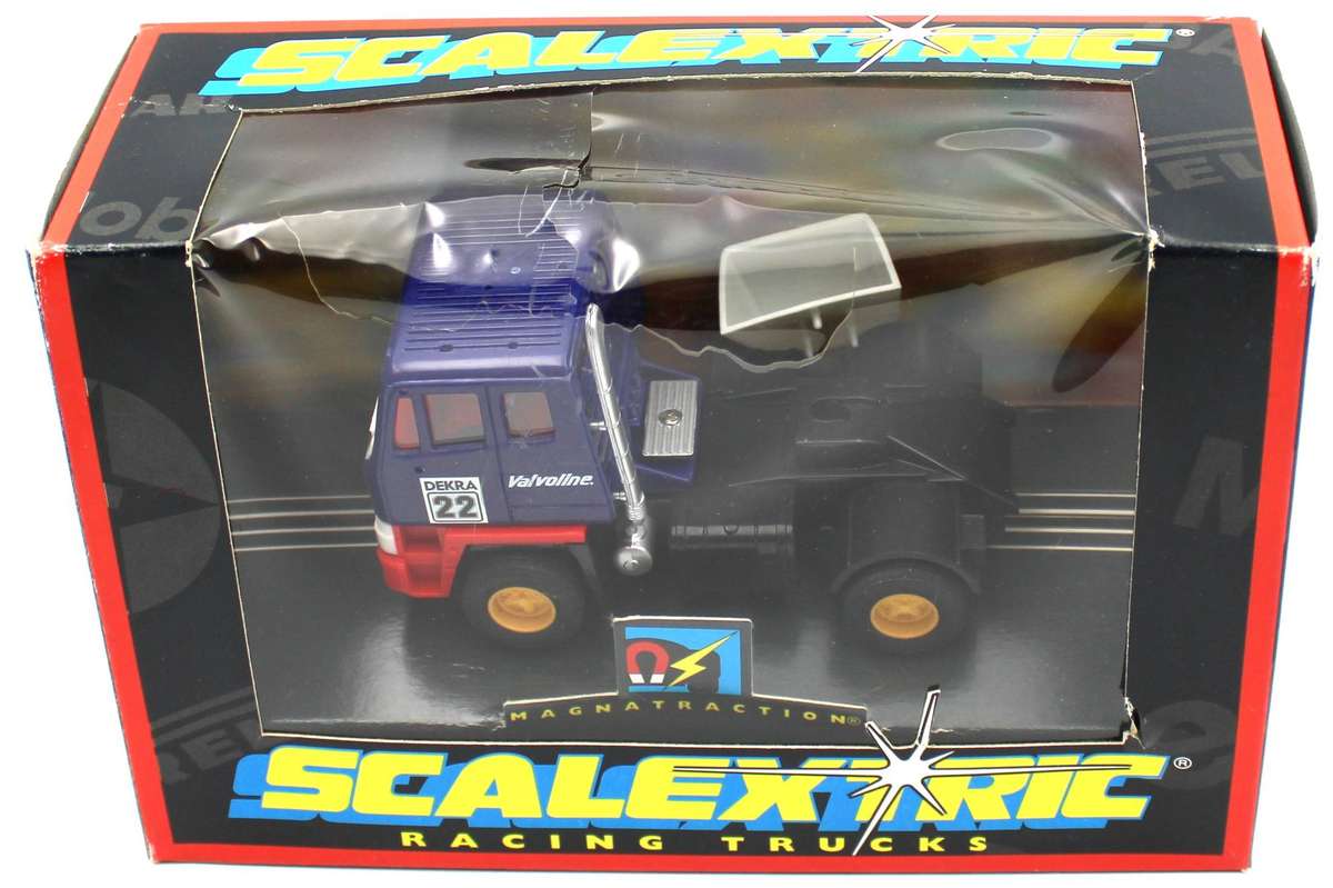 SCALEXTRIC - 3x RACING TRUCKS - C488, C2070, C2071 - 2 BOXED UNUSED & 1 INCOMPLETE