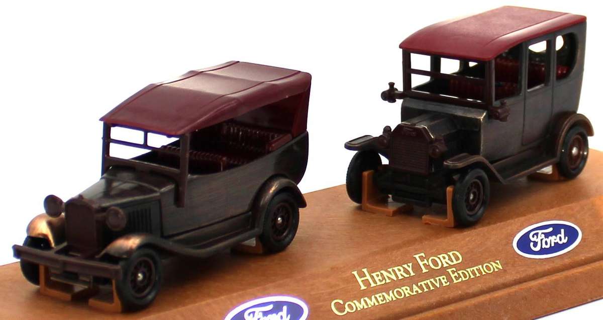 LLEDO DIECAST SET - HENRY FORD COMMEMORATIVE LIMITED EDITION - HFL1002 BOXED ON PLINTH