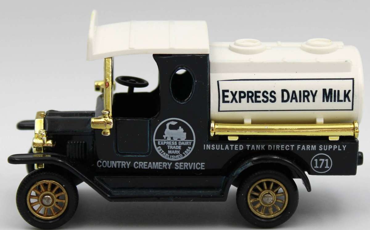 LLEDO DIECAST - 4X EXPRESS DAIRY SETS OF 3 EACH - 12 BOXED VEHICLES