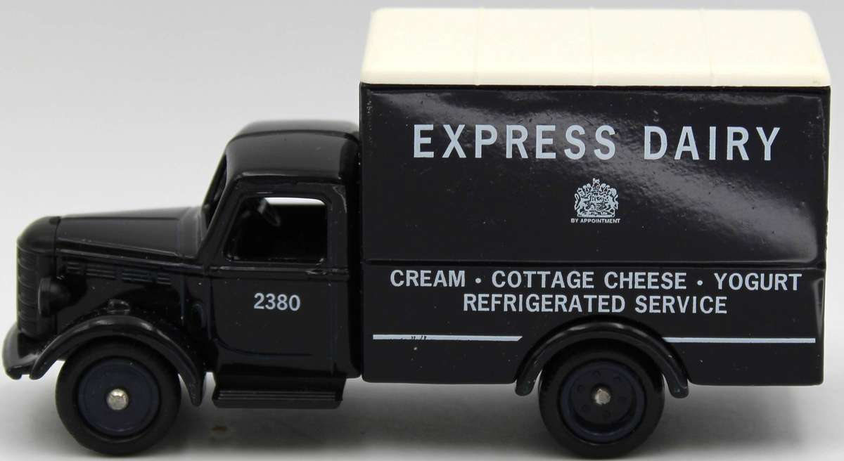 LLEDO DIECAST - 4X EXPRESS DAIRY SETS OF 3 EACH - 12 BOXED VEHICLES
