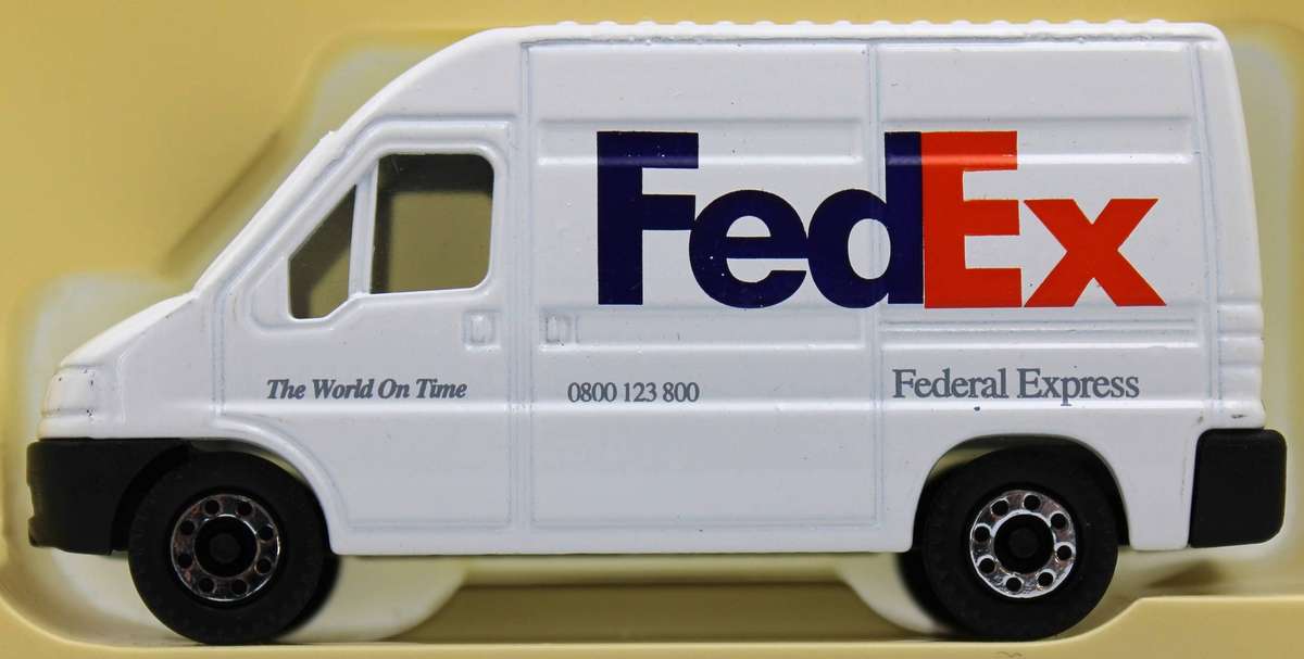 LLEDO DIECAST 1999 - 9X EUROVANS FROM THE CARGO CARRIER SERIES - UPS, FEDEX, PARCEL FORCE ETC