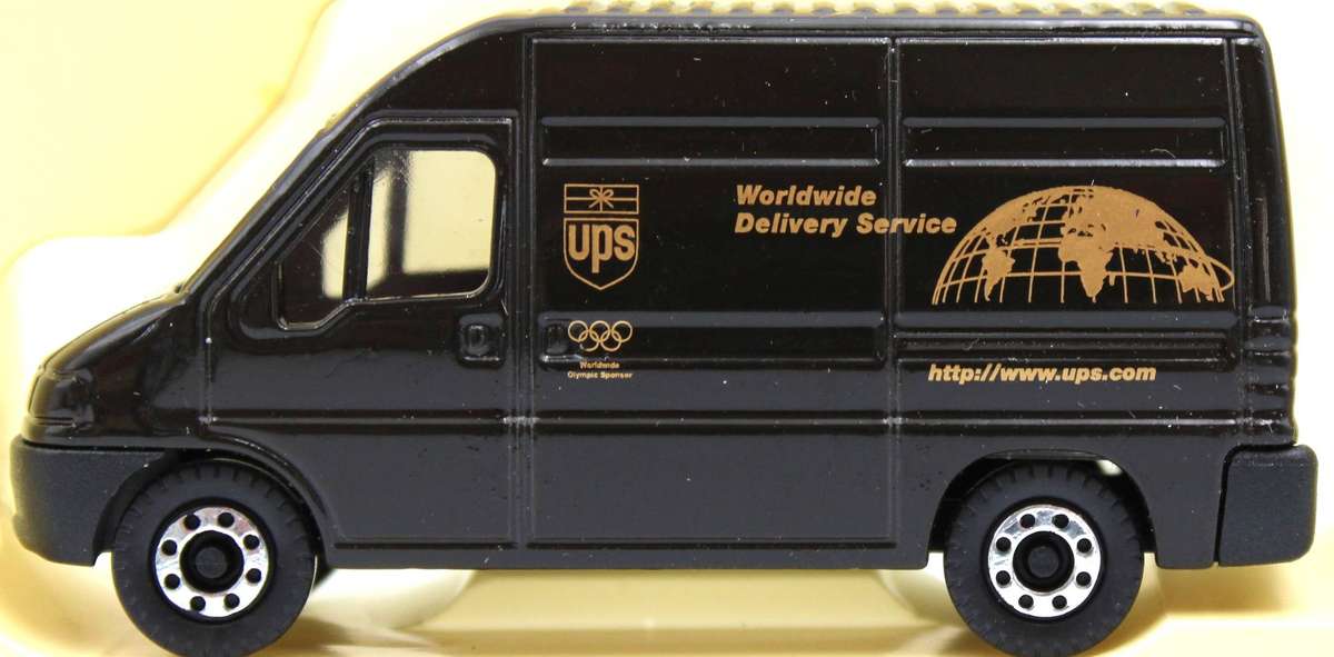 LLEDO DIECAST 1999 - 9X EUROVANS FROM THE CARGO CARRIER SERIES - UPS, FEDEX, PARCEL FORCE ETC