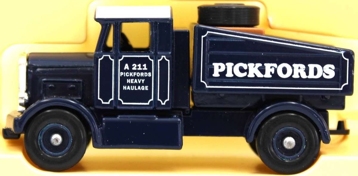 LLEDO DIECAST - 80 SERIES - 8X 1937 SCAMMELL TRACTOR, BRITISH RAILWAYS, CIRCUS ETC.