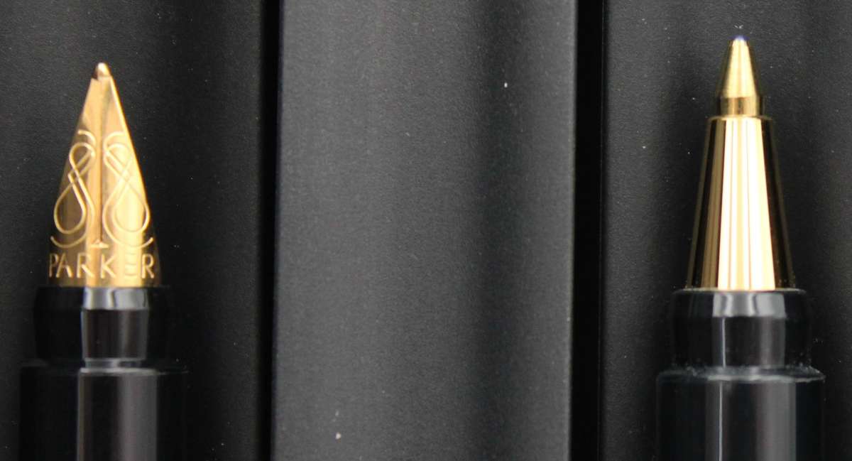 PARKER RIALTO FOUNTAIN & BALLPOINT PEN SET - MATTE BLUE - UNUSED