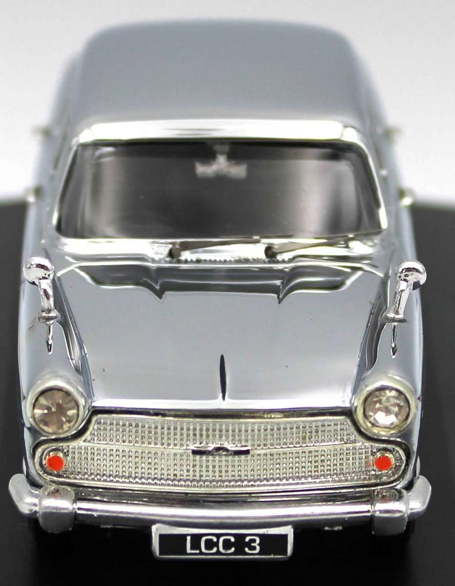 LLEDO VANGUARDS MEMBERS EXCL. LCC3 - AUSTIN A60 CAMBRIDGE - VA04409 - LIMITED EDITION CHROME FINISH
