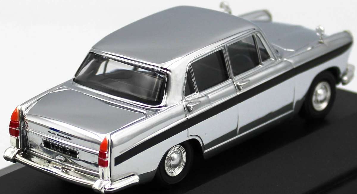LLEDO VANGUARDS MEMBERS EXCL. LCC3 - AUSTIN A60 CAMBRIDGE - VA04409 - LIMITED EDITION CHROME FINISH