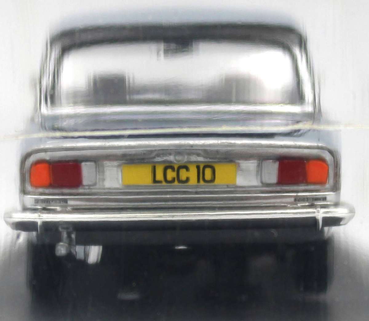 LLEDO VANGUARDS MEMBERS EXCLUSIVE - TRIUMPH 2000 - LCC10 - VA08209 - LIMITED EDITION CHROME FINISH