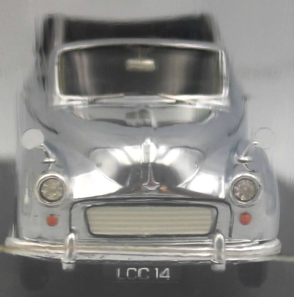LLEDO VANGUARDS MEMBERS EXCLUSIVE - MORRIS MINOR CONVERTIBLE - LCC14 - VA07104 - LIMITED EDITION