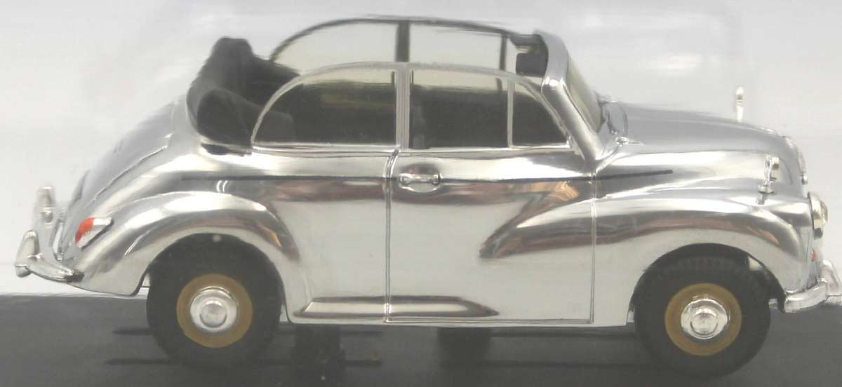 LLEDO VANGUARDS MEMBERS EXCLUSIVE - MORRIS MINOR CONVERTIBLE - LCC14 - VA07104 - LIMITED EDITION