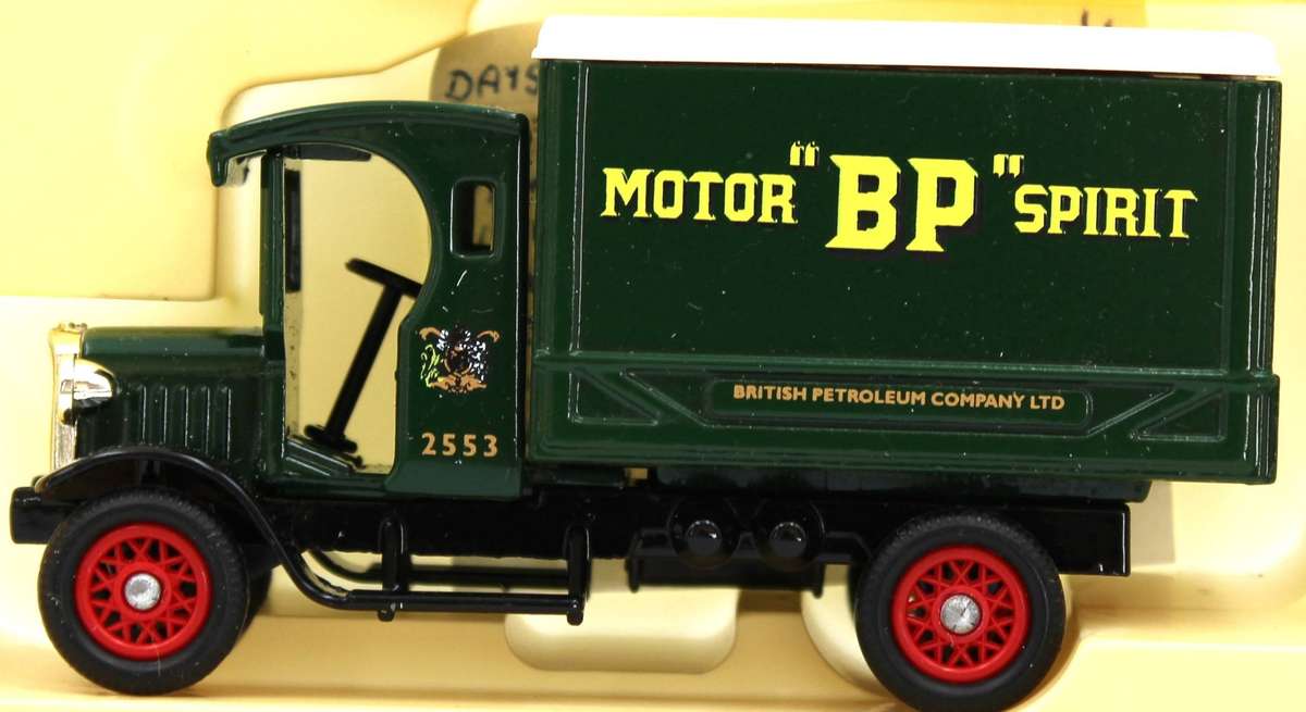 LLEDO 66 SERIES - PART 3 - 8x 1926 DENNIS DELIVERY VANS INCL. 3X LIMITED EDITIONS!