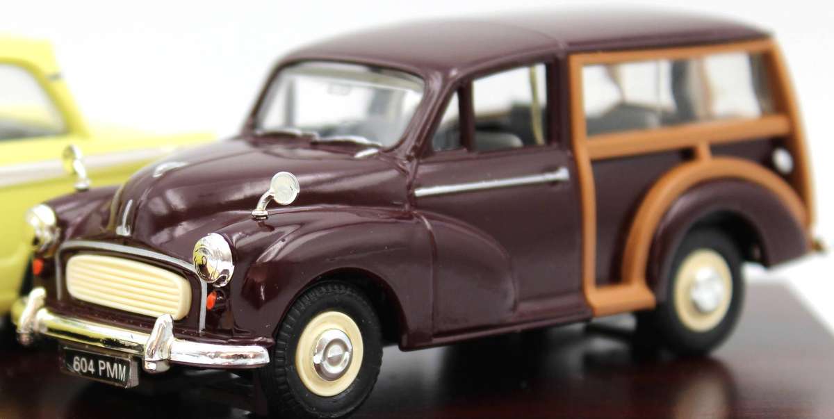 LLEDO VANGUARDS PLINTH SET - CC2004 - VW CABRIOLET, FORD ANGLIA, TRIUMPH HERALD & MORRIS TRAVELLER