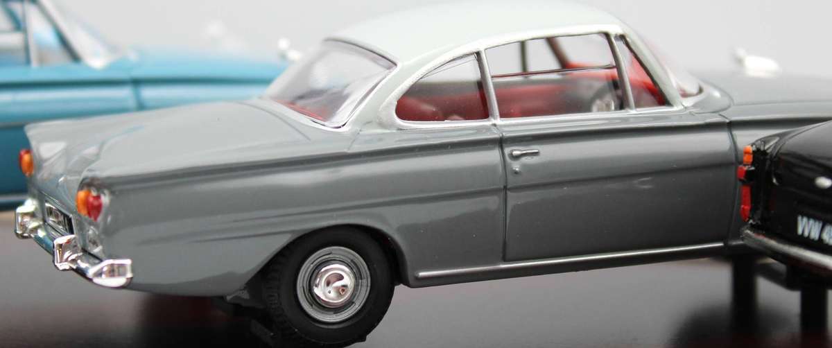 LLEDO VANGUARDS - THE FORD MILLENIUM SET - FD1004 - CAPRI, CLASSIC, ANGLIA & 100E - LIMITED EDITION