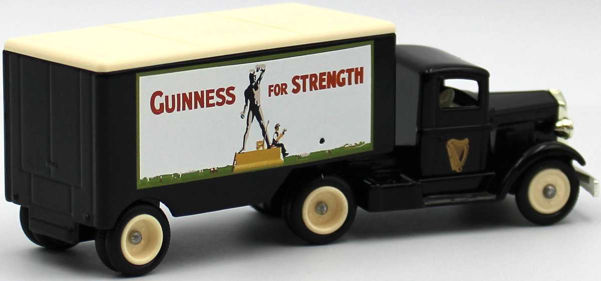 LLEDO DIECAST - NICE 1999 GUINNESS 5-PIECE COLLECTION SET WITH LIMITED EDITION PRINT - GN1005