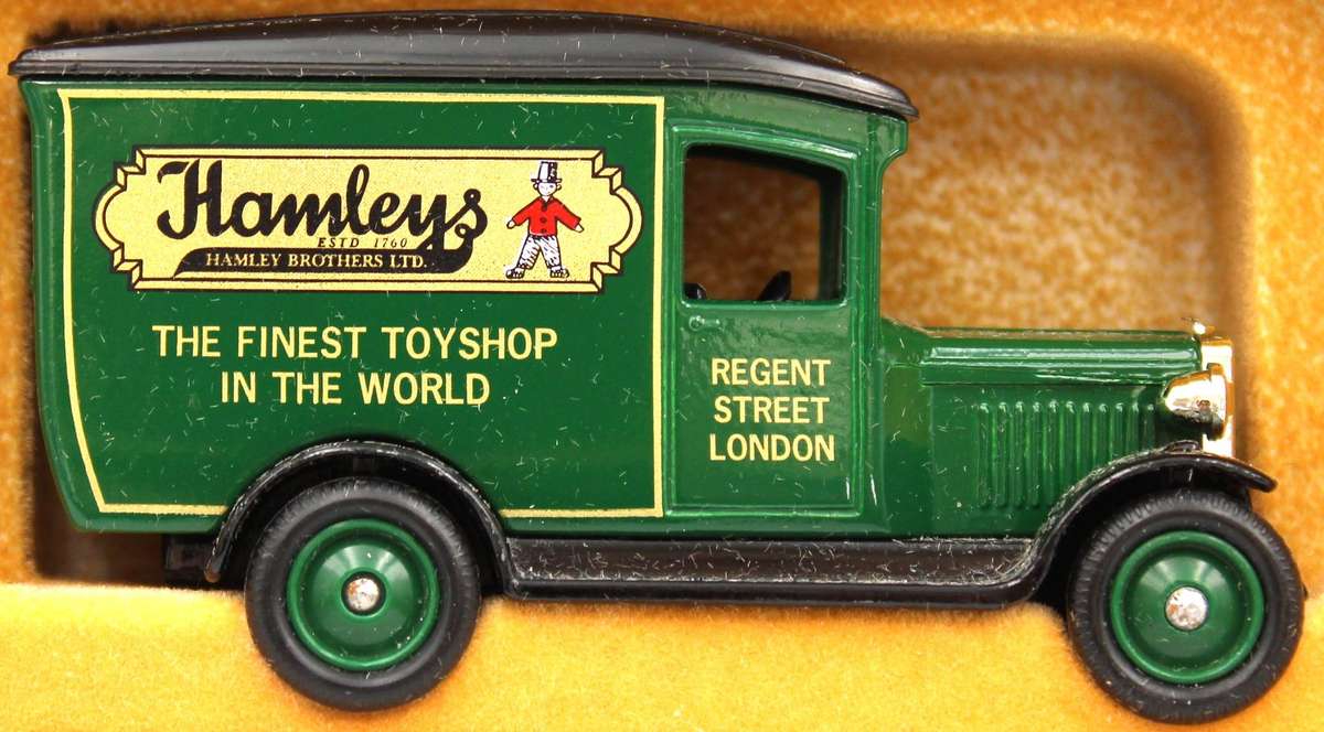 LLEDO DIECAST - 2X 4-PIECE SETS, HAMLEY'S HAL1004 & HARROD'S HR2004