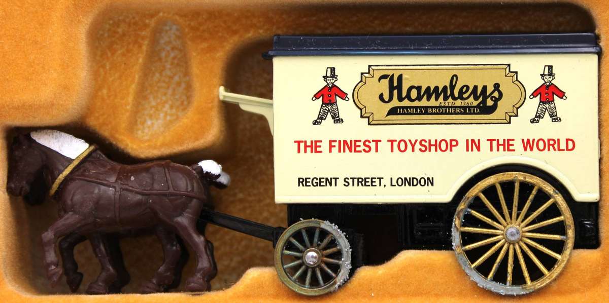 LLEDO DIECAST - 2X 4-PIECE SETS, HAMLEY'S HAL1004 & HARROD'S HR2004