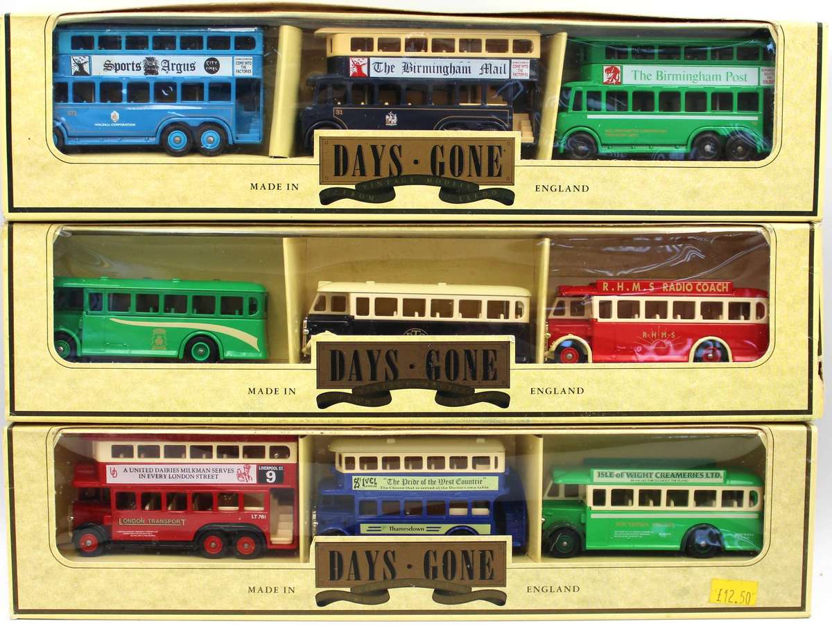LLEDO DIECAST - 3X 3-PIECE DAYS GONE BUS SETS - 9X BUSES