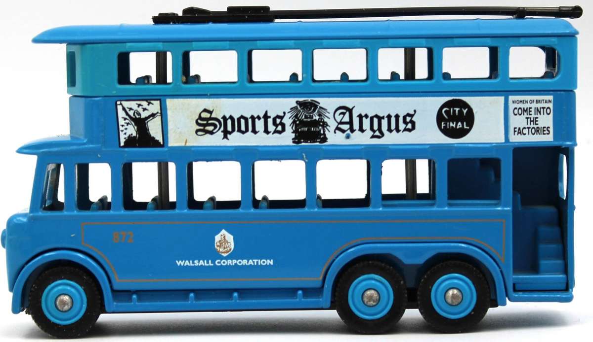 LLEDO DIECAST - 3X 3-PIECE DAYS GONE BUS SETS - 9X BUSES