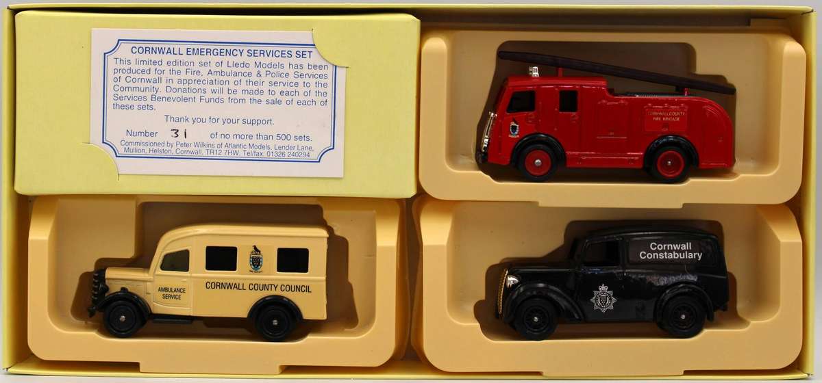 LLEDO DIECAST - 3X 3-PIECE PROMOTORS SETS, 2 LIMITED EDITIONS, EXPRESS DAIRY & CORNWALL EMERGERGENCY