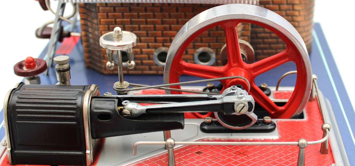 WILESCO D16 LIVE STEAM ENGINE with PRESSURE GUAGE - GOOD CONDITION - UNBOXED