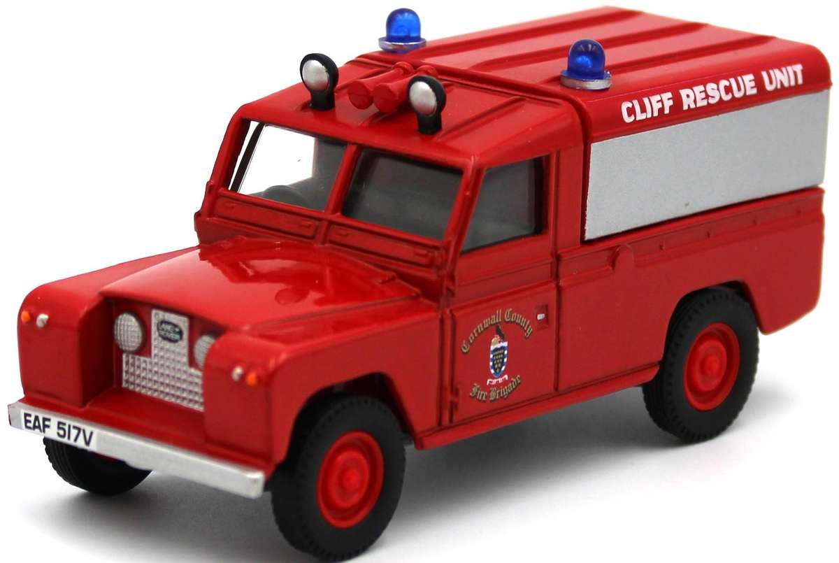 Corgi - 4x LIMITED EDITION FIRE SUPPORT LAND ROVERS - 07106, 07410, 07411, 07417