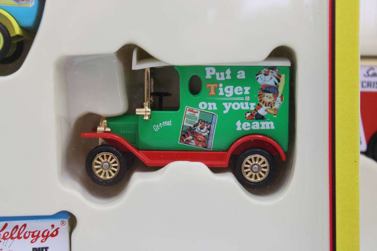 LLEDO - 3X 4-PIECE "KELLOGG'S" SETS - CORN FLAKES, FROSTIES, RICE CRISPIES - 12 VEHICLES