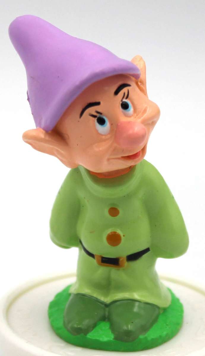 DISNEY MATTEL 1993 - SNOW WHITE & THE SEVEN DWARFS, Incl. MINNIE MOUSE