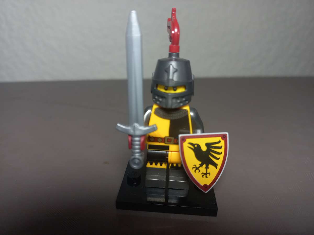 Lego Collectible Minifigures Tournament Knight (Series 20)