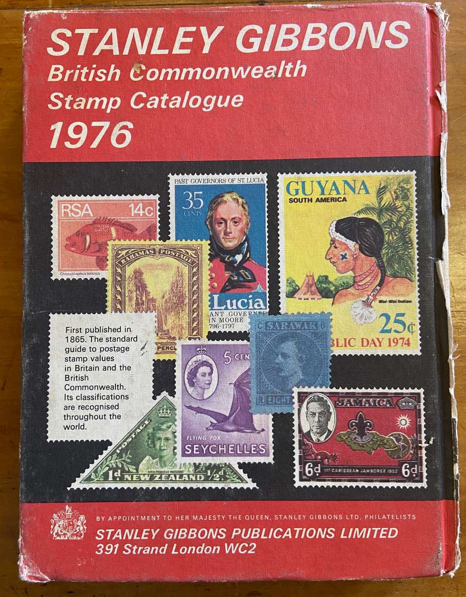 Stanley Gibbons British Commonwealth Stamp Catalogue 1976 - 890 pages