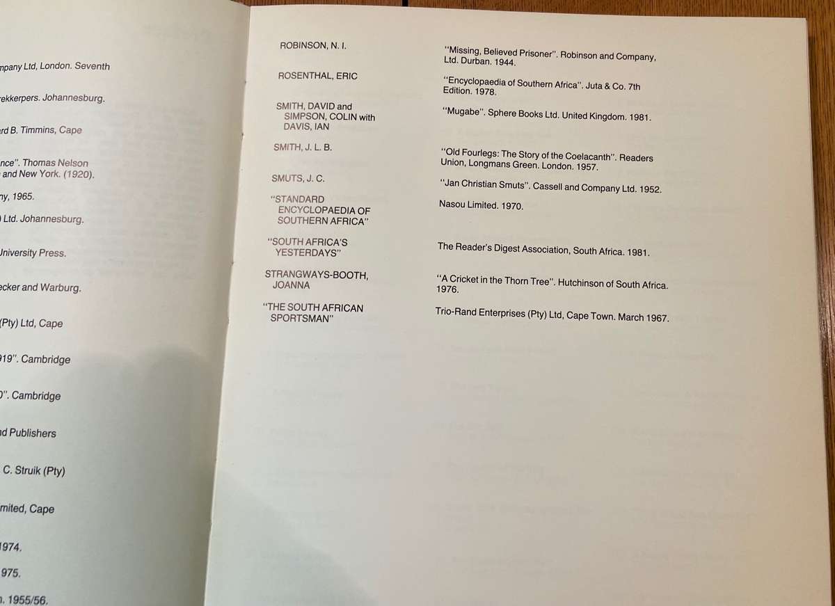 A Newspaper History of SOUTH AFRICA - VIC ALHADEFF - 1988 - 3rd Impression Verwoerd Transvaal.